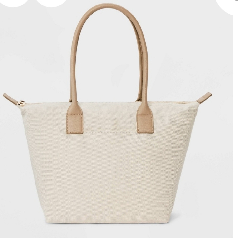 Universal Thread Beige Tote Bag w/ Tulip Or Butterfly Bag Charm - Picture 2 of 13